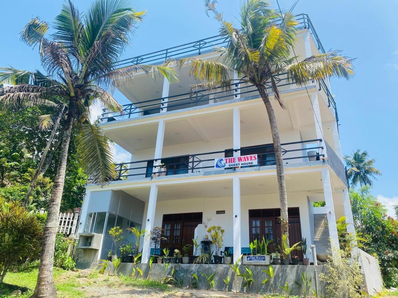 The Wave'S Guest House Mirissa Exterior photo