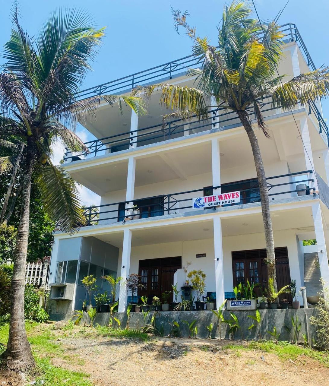 The Wave'S Guest House Mirissa Exterior photo