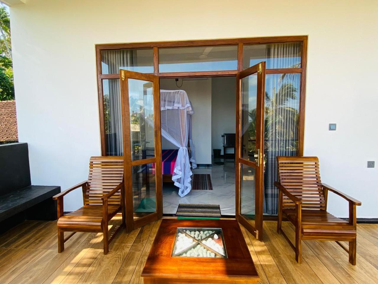 The Wave'S Guest House Mirissa Exterior photo