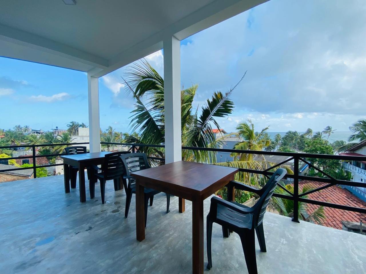The Wave'S Guest House Mirissa Exterior photo