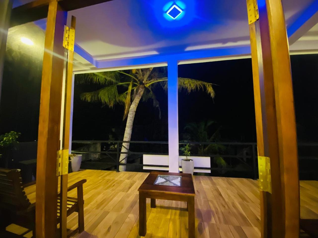The Wave'S Guest House Mirissa Exterior photo