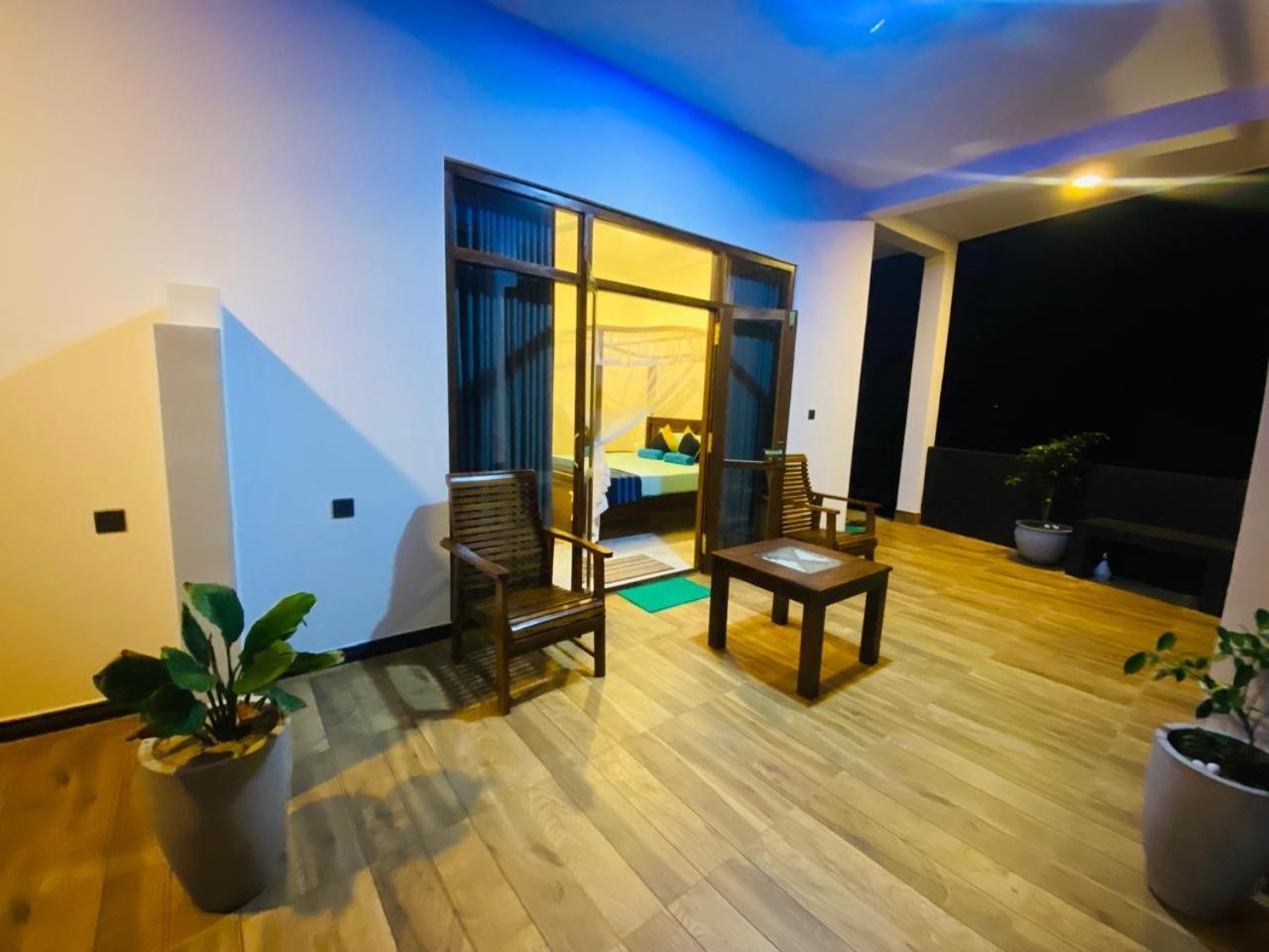 The Wave'S Guest House Mirissa Exterior photo