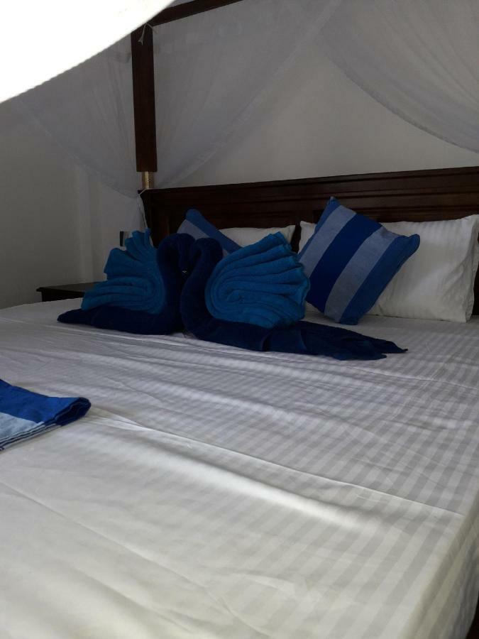 The Wave'S Guest House Mirissa Exterior photo