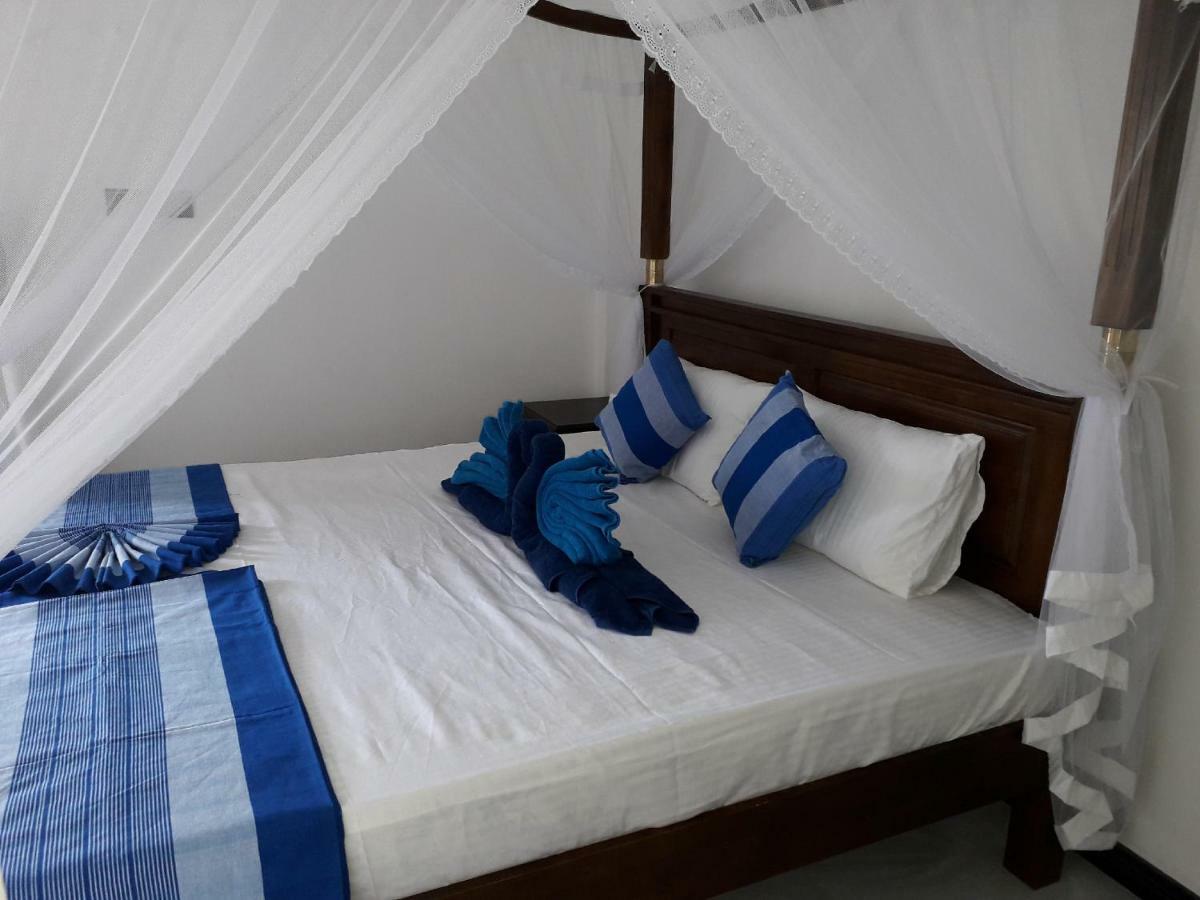 The Wave'S Guest House Mirissa Exterior photo